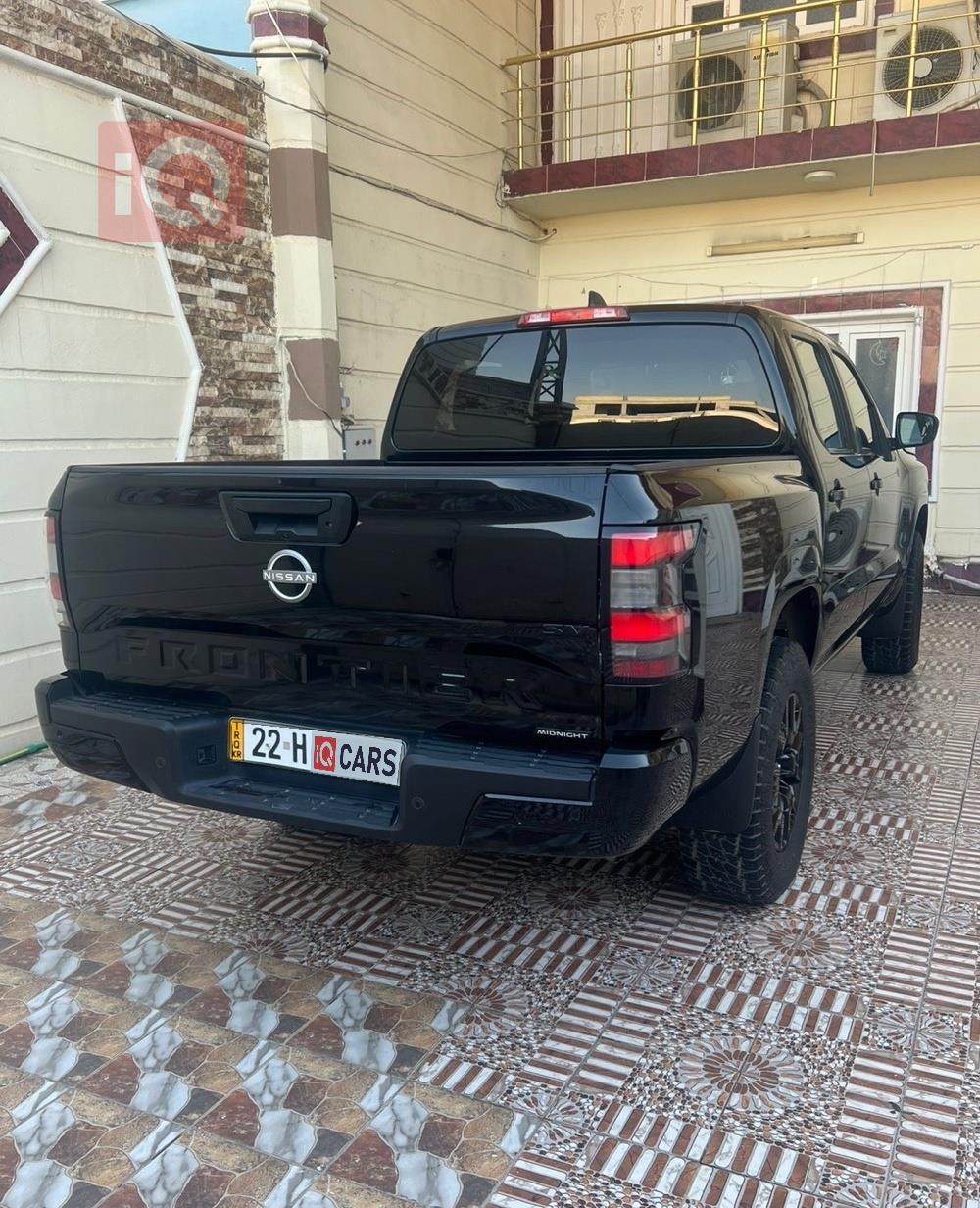 نيسان فرونتر